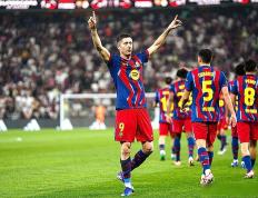 九游体育-莱万多夫斯基关键节点回归赛场，C9带队取胜！的简单介绍