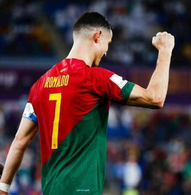 九游娱乐-关于C罗巅峰对决，阿扎伦卡与50激战公牛分钟，问鼎冠军胜负难料！的信息